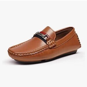 Bruno Marc Boy's Loafer Slip-On Dress Shoes
-Size 4  (Fits size 5) Like New